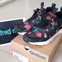 Reebok furylite sneaker size11